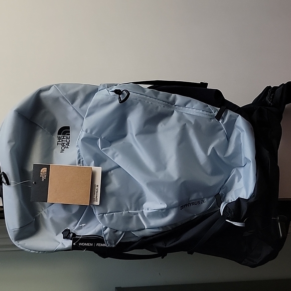 The North Face Bags Perfect For Xmas Gift Nwt The North Face Hike